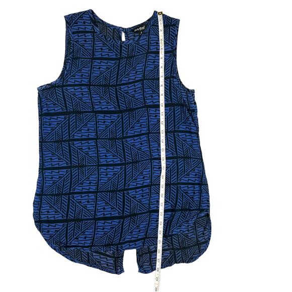 Lucky Brand Blouse Sleeveless Blue Black Printed Split Back Top Women's Small - Picture 6 of 8